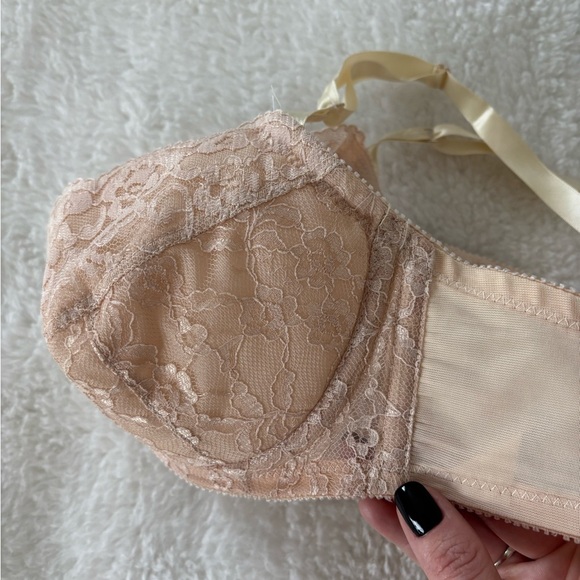 JC Penney Vintage Lace Underwire Bra in Cream size 34C - Picture 9 of 14